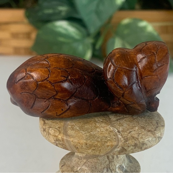 Vintage Boxwood Netsuke Snake Figurine Wooden Animal Carving Wood Carved Figure - Picture 12 of 15